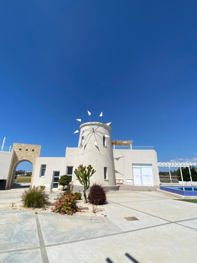 Wavebreeze Villas Paphos Exteriör bild