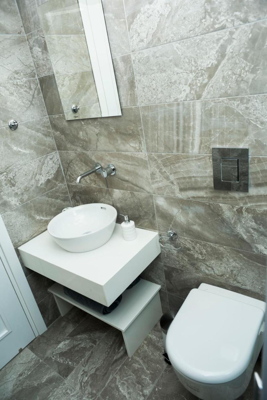 Wavebreeze Villas Paphos Exteriör bild