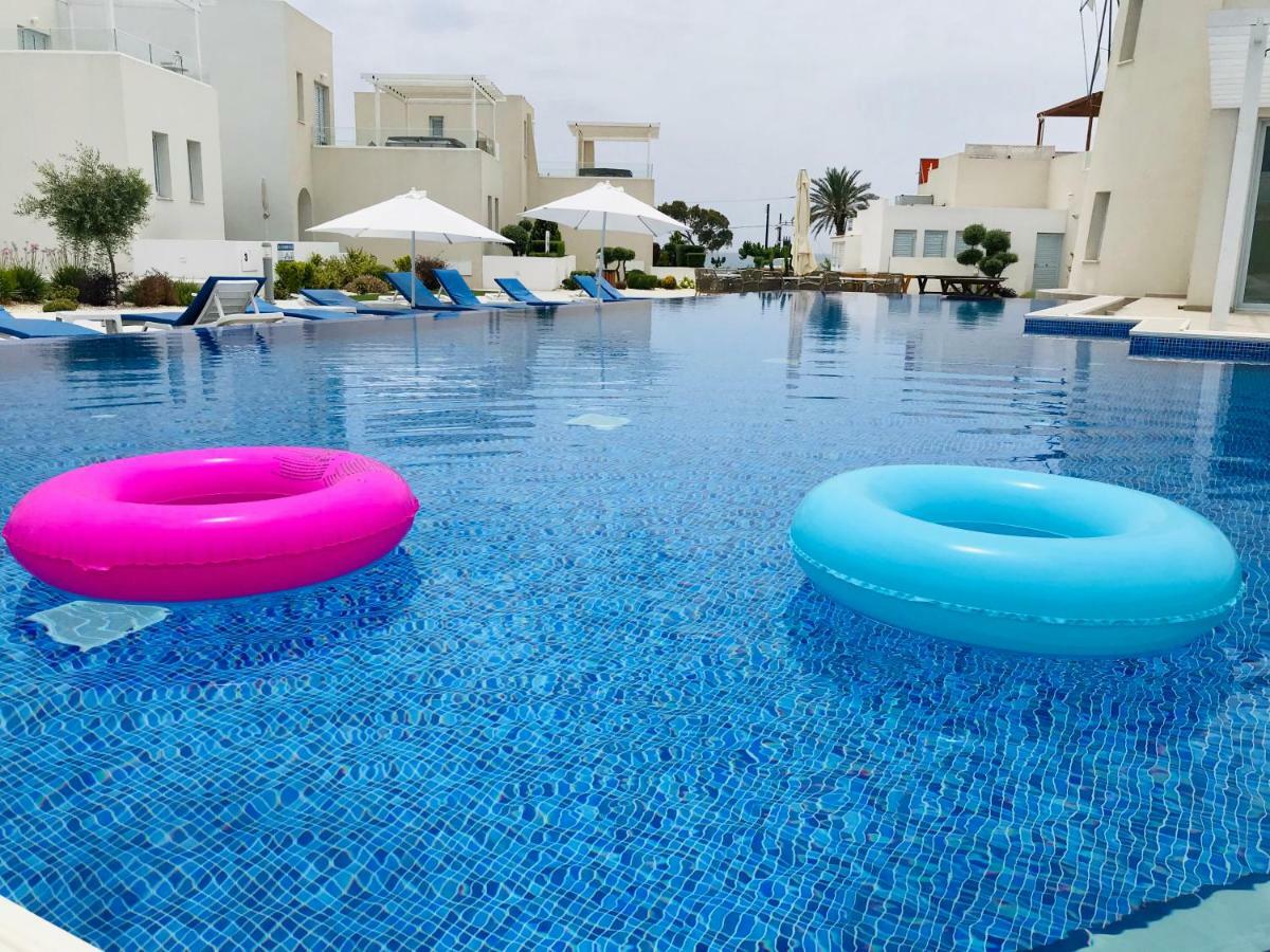Wavebreeze Villas Paphos Exteriör bild
